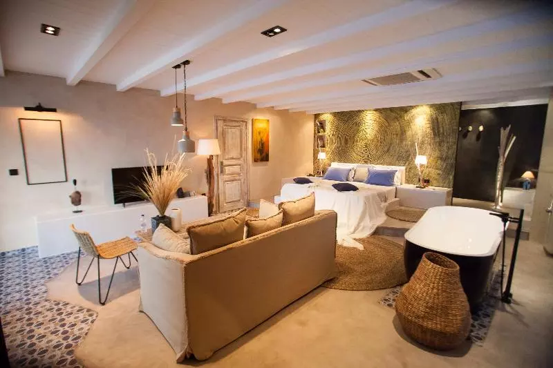 Deluxe Suite Sea View, Evilion Sea And Sun