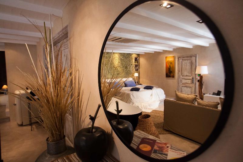 סוויטת דלוקס נוף לים, Evilion Sea And Sun