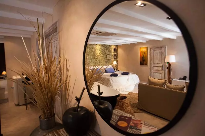 Deluxe Suite Sea View, Evilion Sea And Sun
