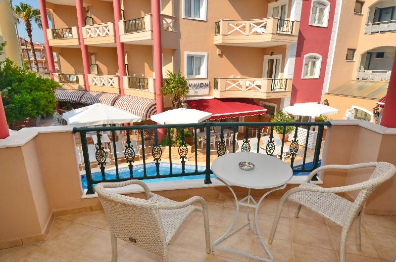 חדר סטנדרט נוף לבריכה, Evilion Sea And Sun