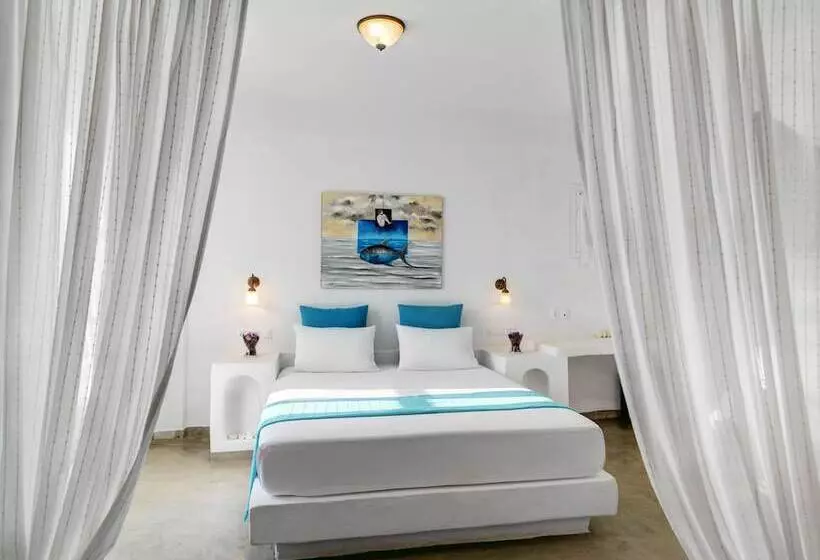 سوئیت با چشم‌انداز, Aloni Hotel & Suites
