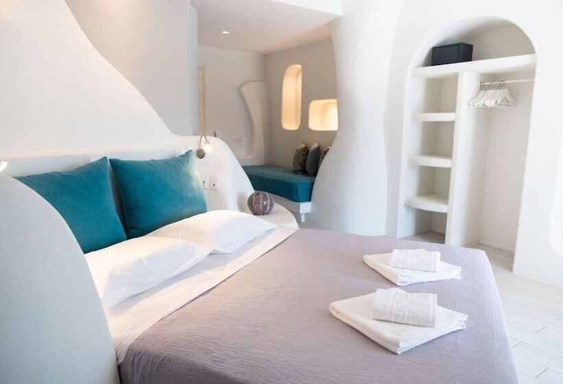 Люкс с Бассейном, Aloni Hotel & Suites