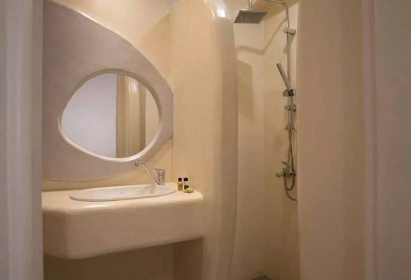 سوییت با استخر, Aloni Hotel & Suites