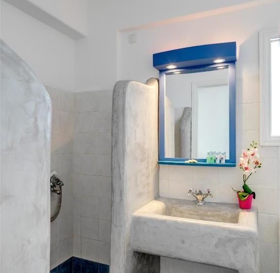 غرفة عائلية مطلّة علي البحر, Aloni Hotel & Suites