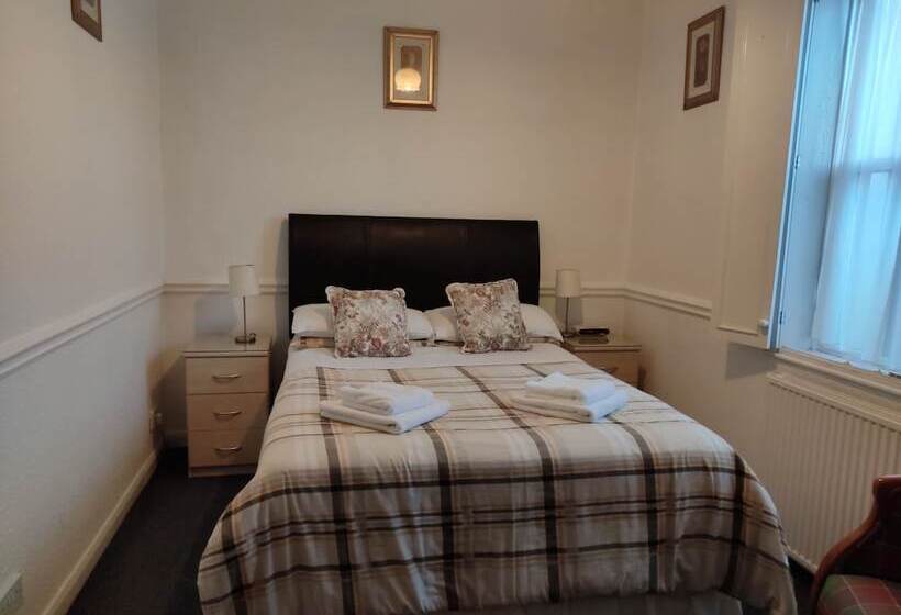 Номер Стандарт, Arundel Park