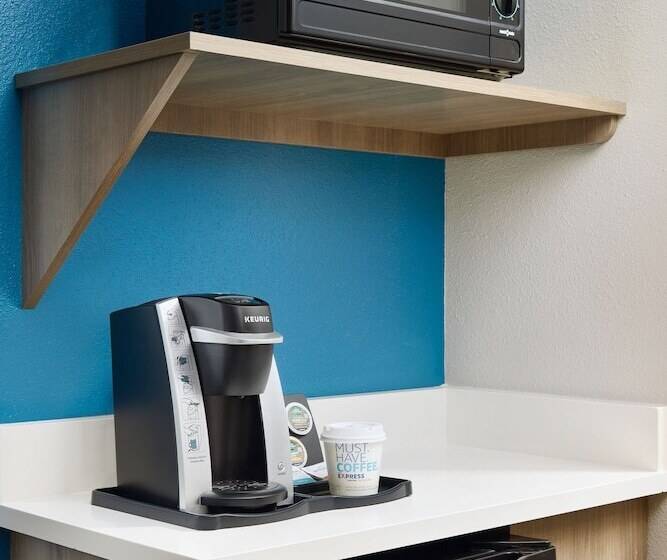 جناح, Holiday Inn Express Hotel & Suites Port St. Lucie West, An Ihg