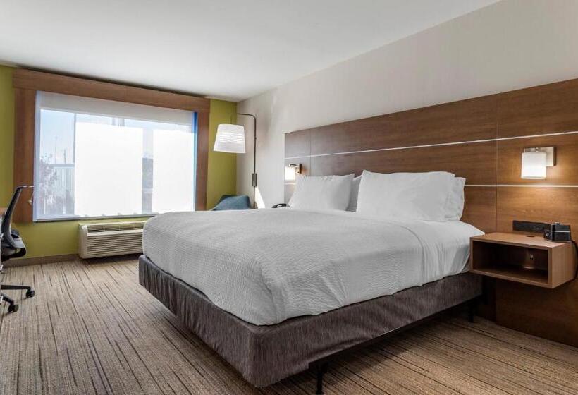 스탠다드 룸 킹사이즈 침대, Holiday Inn Express Hotel And Suites Natchitoches, An Ihg