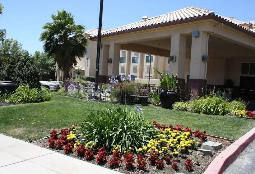 スイート, Holiday Inn Express Madera, An Ihg