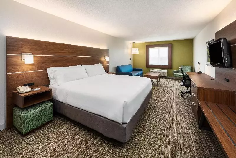キングサイズベッドのスタンダードルーム, Holiday Inn Express Warrenton, An Ihg