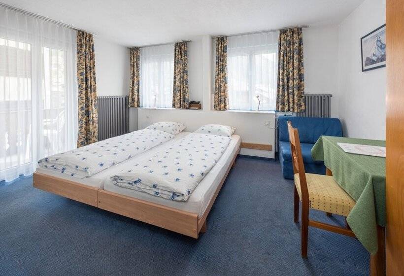 スタンダードルーム, Rhodania