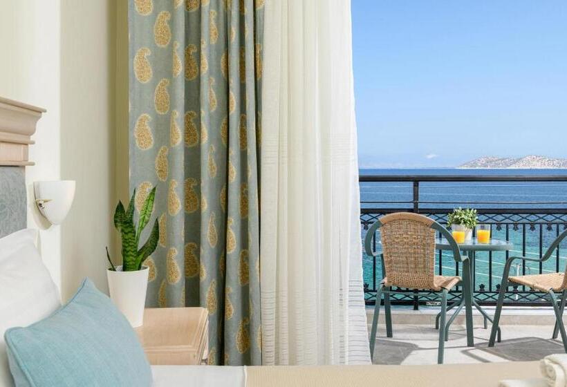 غرفة قياسية مطلّة علي البحر, Timoleon