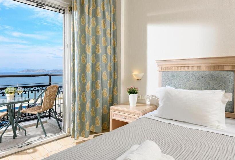 غرفة قياسية مطلّة علي البحر, Timoleon