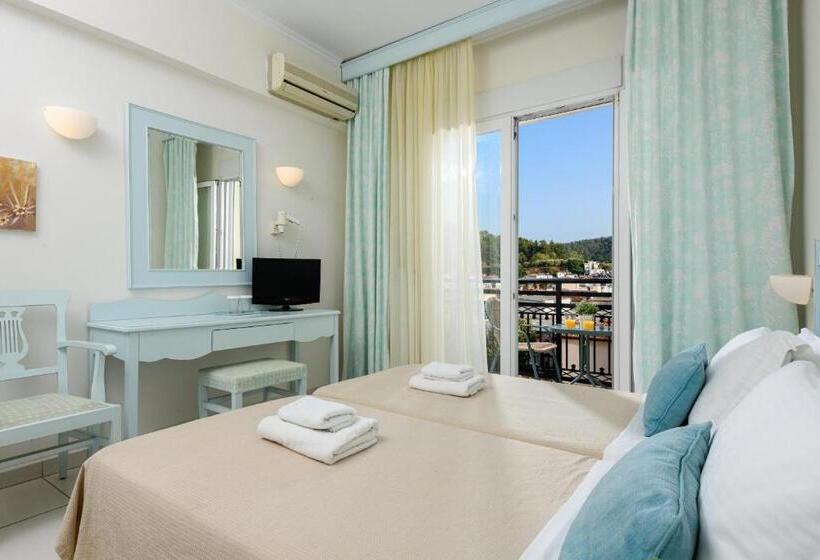 غرفة قياسية مطلة على المدينة, Timoleon