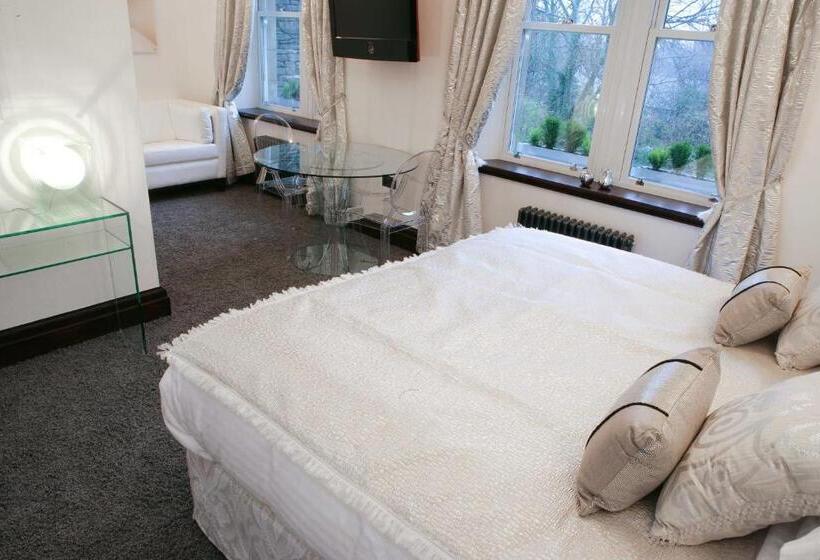 자쿠지 스위트, Windermere Suites