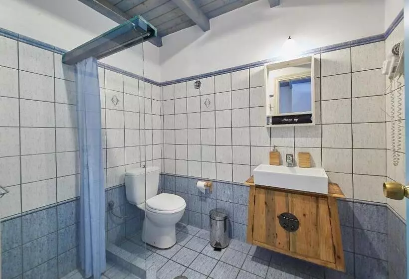 سوئیت جونیور خانوادگی, Kerame Studios & Apartments