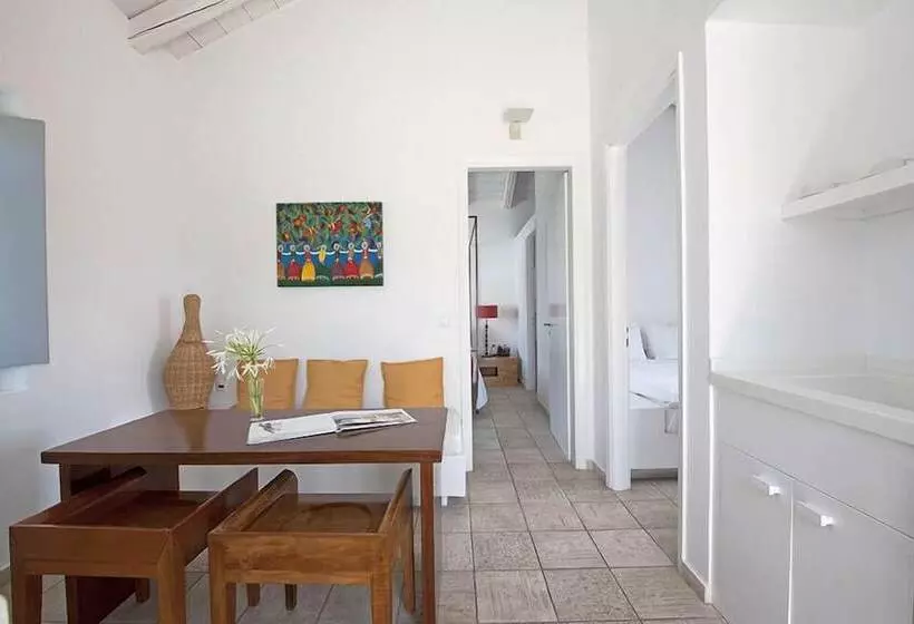 スイート, Orloff Resort