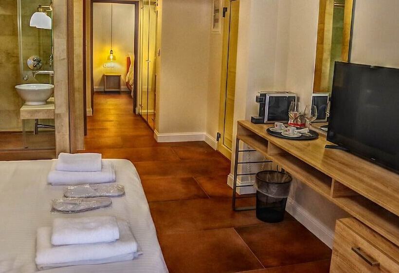 סוויטה אקזקיוטיב, Esperides