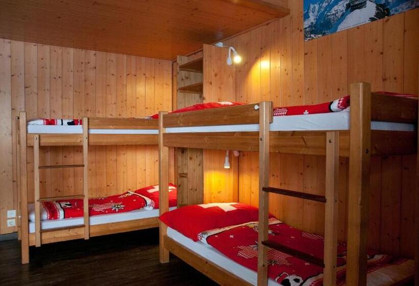 Кровать в Общей Комнате, Valley Hostel