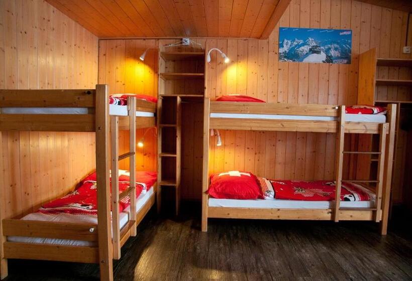Номер Стандарт Четырехместный Совместный Санузел, Valley Hostel