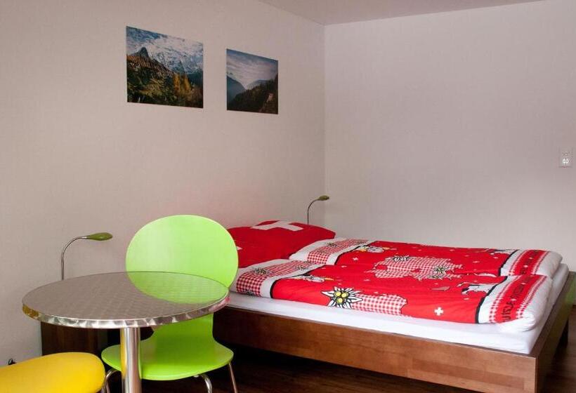 Семейный Номер Совместный Санузел, Valley Hostel