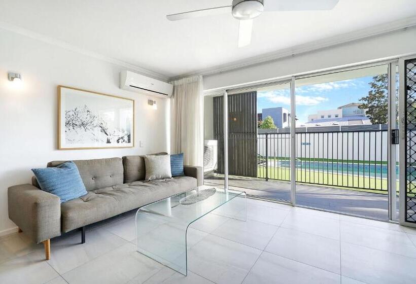 Апартаменты Премиум 1 Спальня, Noosa Parade Holiday Inn