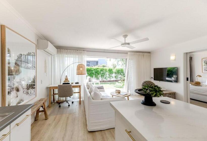 Люкс, Noosa Parade Holiday Inn