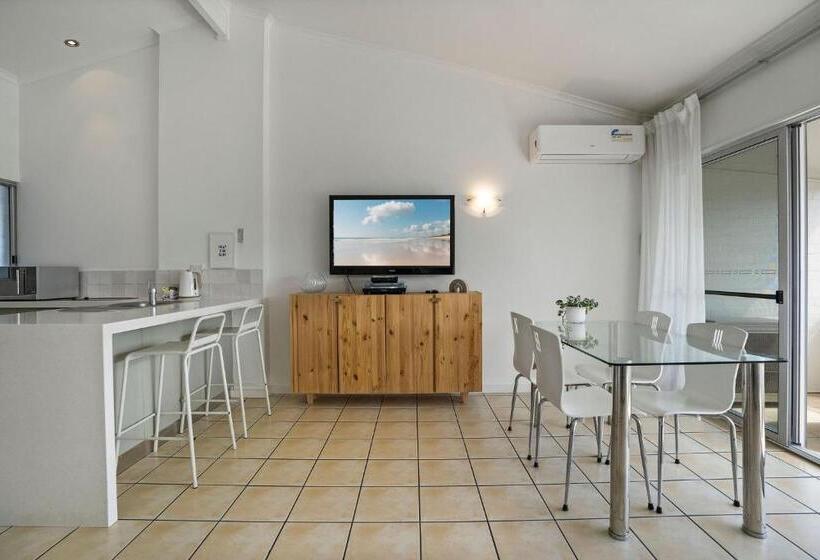 Апартаменты Superior 1 Спальня, Noosa Parade Holiday Inn