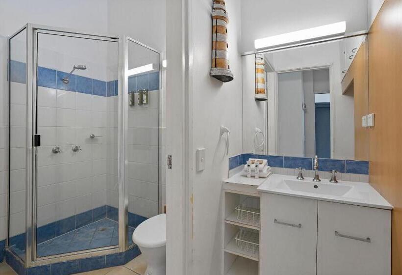 Апартаменты Economy 1 Спальня, Noosa Parade Holiday Inn