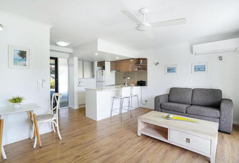 Апартаменты Премиум 1 Спальня, Noosa Parade Holiday Inn
