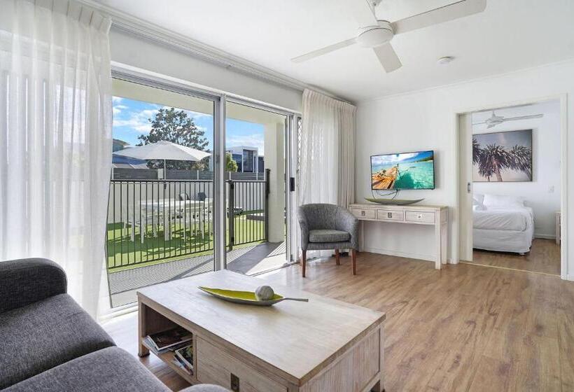Апартаменты Премиум 1 Спальня, Noosa Parade Holiday Inn
