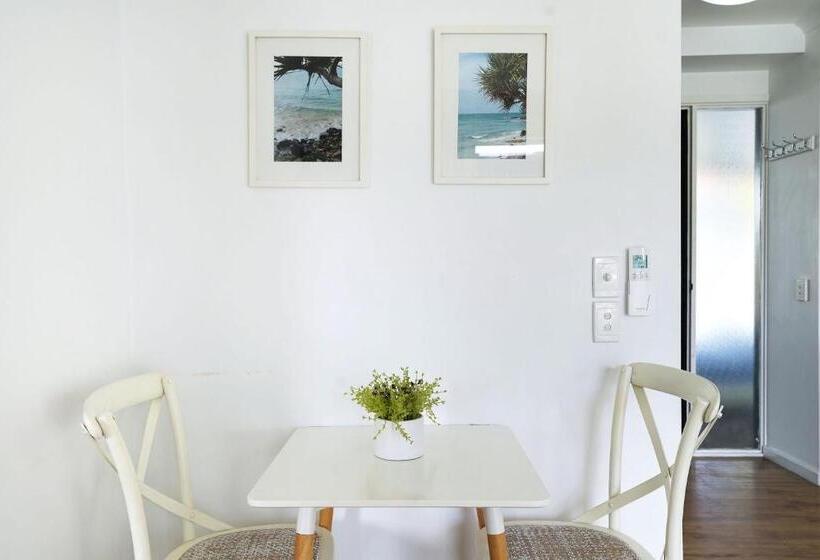 Апартаменты Премиум 1 Спальня, Noosa Parade Holiday Inn