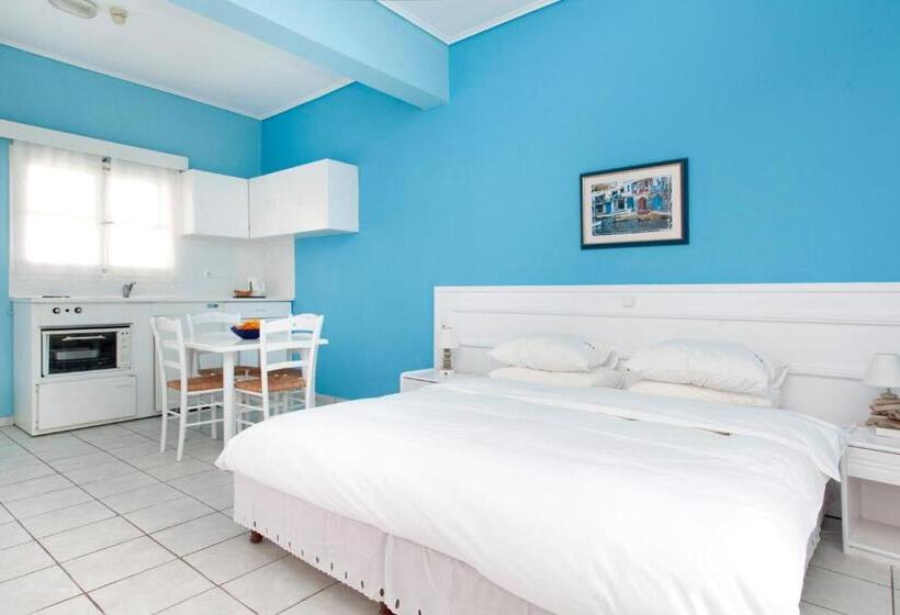 스탠다드 스튜디오, Daphne S Club Hotel Apartments