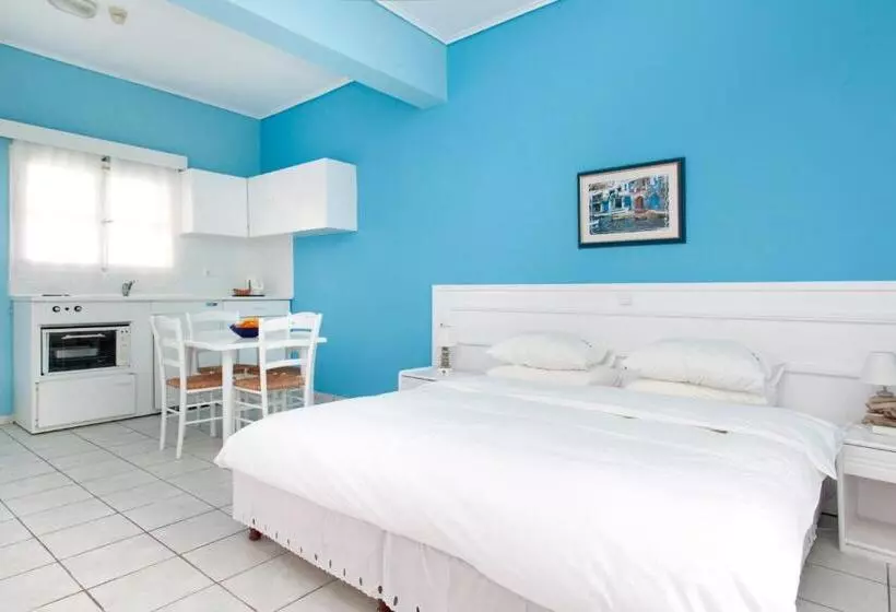 スタンダードスタジオ, Daphne S Club Hotel Apartments