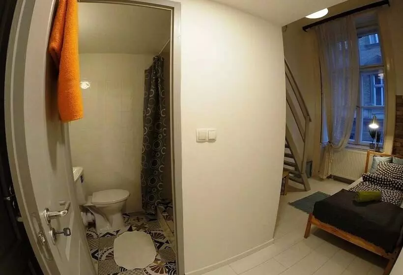 スタンダードルーム, Friends Hostel & Apartments