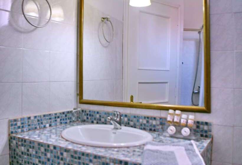 غرفة قياسية, Aegeon