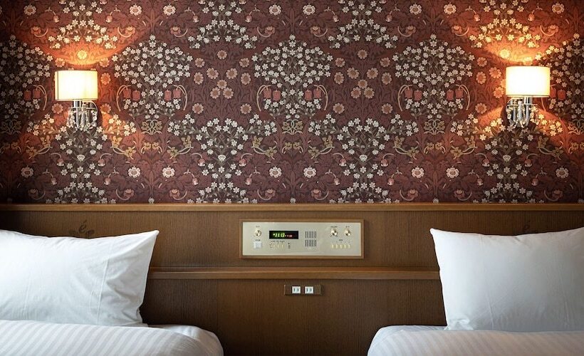 标准间, Eclair Hakata