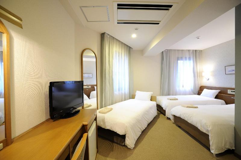 标准间, Eclair Hakata