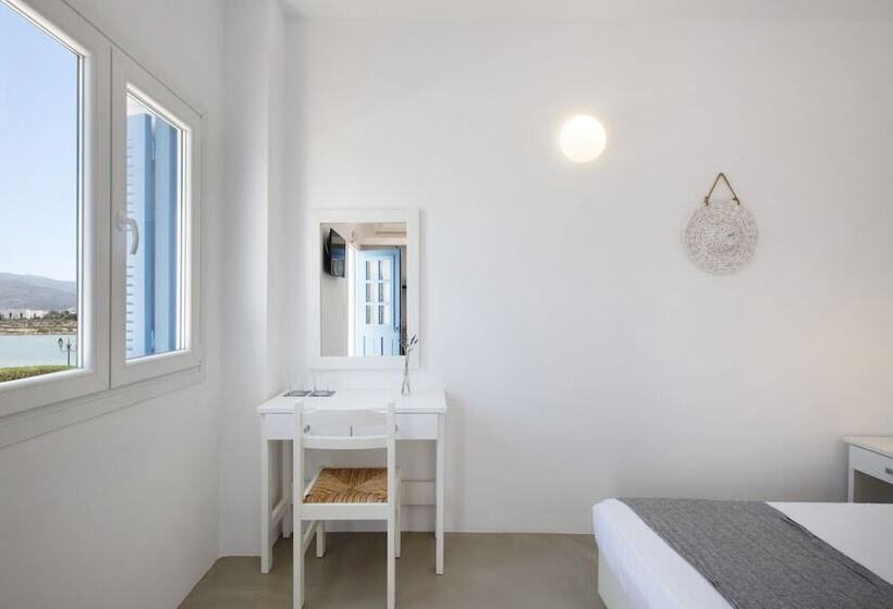 اتاق سوپریور با چشمانداز استخر, Kouros Village