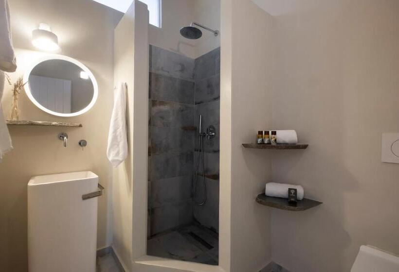 آپارتمان سوپریور 1 خوابه, Kouros Village