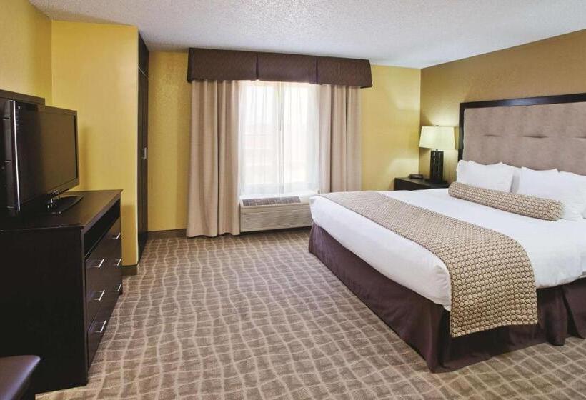 带大床的套房, La Quinta Inn & Suites By Wyndham Hot Springs