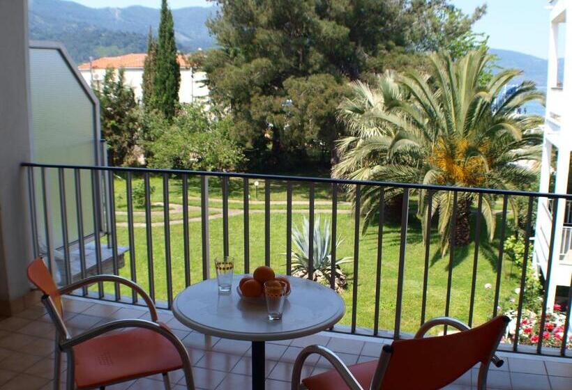 חדר סטנדרט נוף לגינה, Laios