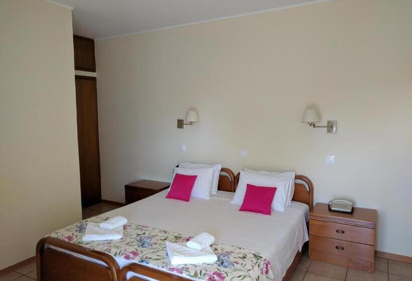 חדר סטנדרט צדדי נוף לים, Laios