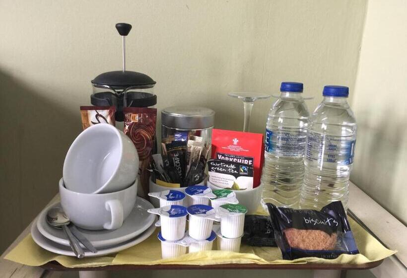 اتاق استاندارد با چشم‌انداز, Invercloy Guest House