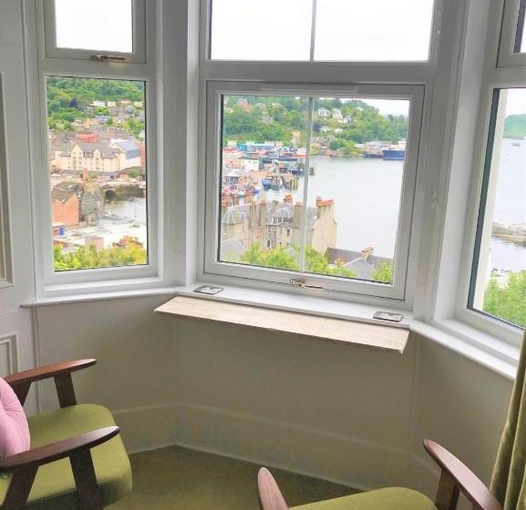 اتاق استاندارد با چشم‌انداز, Invercloy Guest House