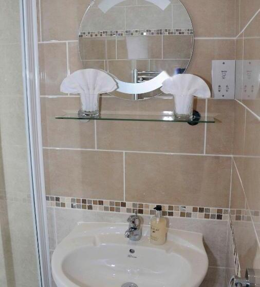 غرفة ديلوكس سرير كينج, Douglas House