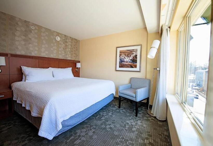 シティビュースイート, Courtyard By Marriott Halifax Downtown