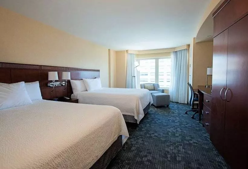 اتاق استاندارد با 2 تخت دوبل, Courtyard By Marriott Halifax Downtown