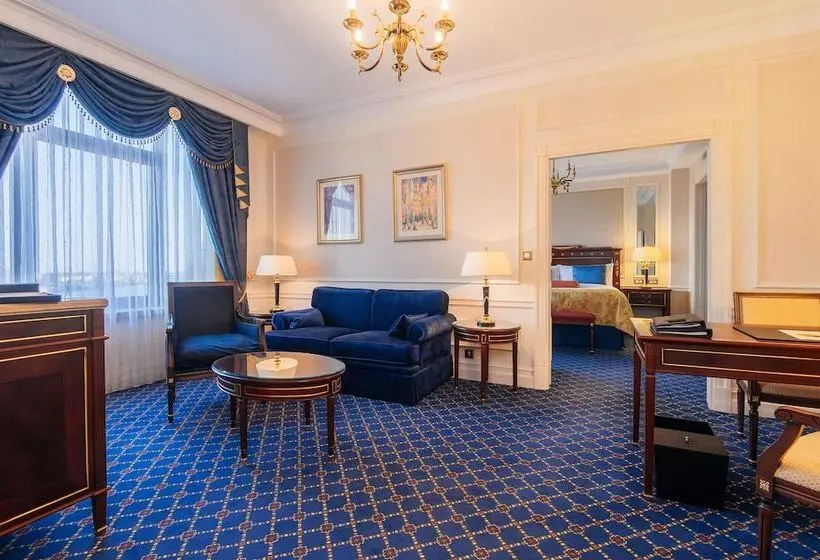 سوییت جونیور, Fairmont Grand Hotel Kyiv