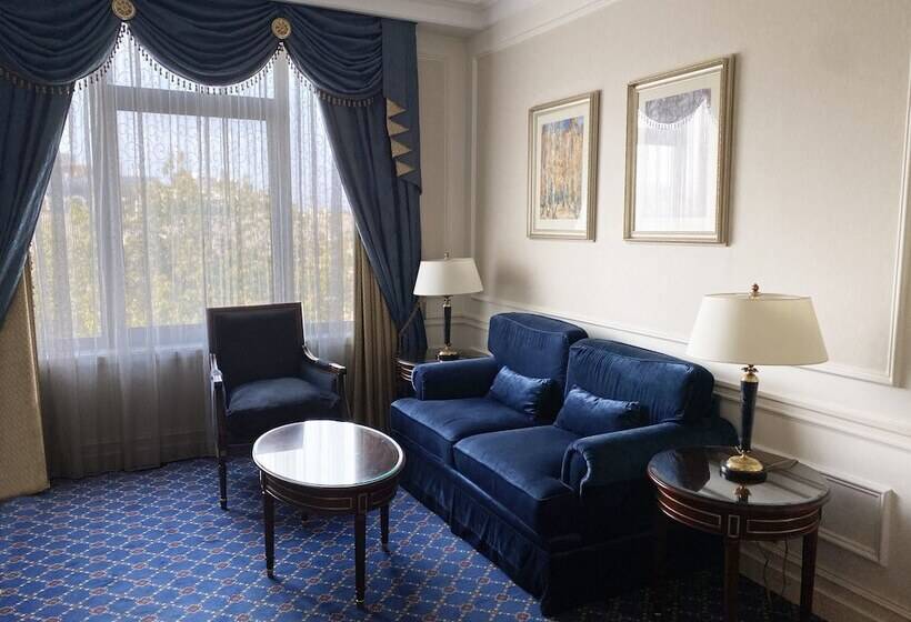 سوییت جونیور, Fairmont Grand Hotel Kyiv