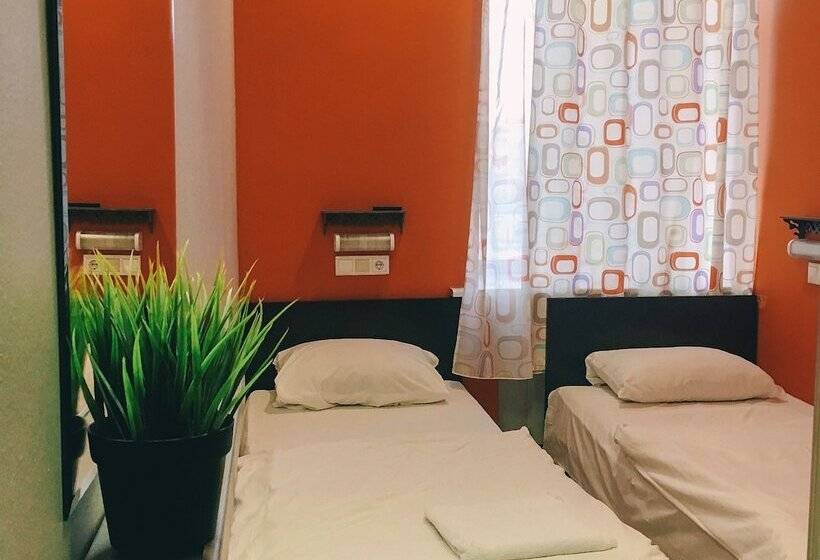 اتاق استاندارد, Napoleon Hostel